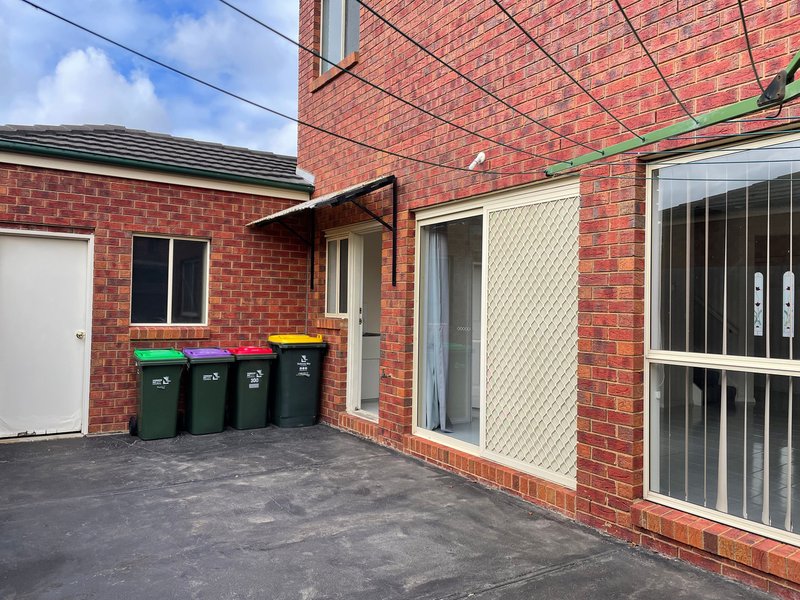 Photo - 1/300 Victoria Street, Altona Meadows VIC 3028 - Image 20