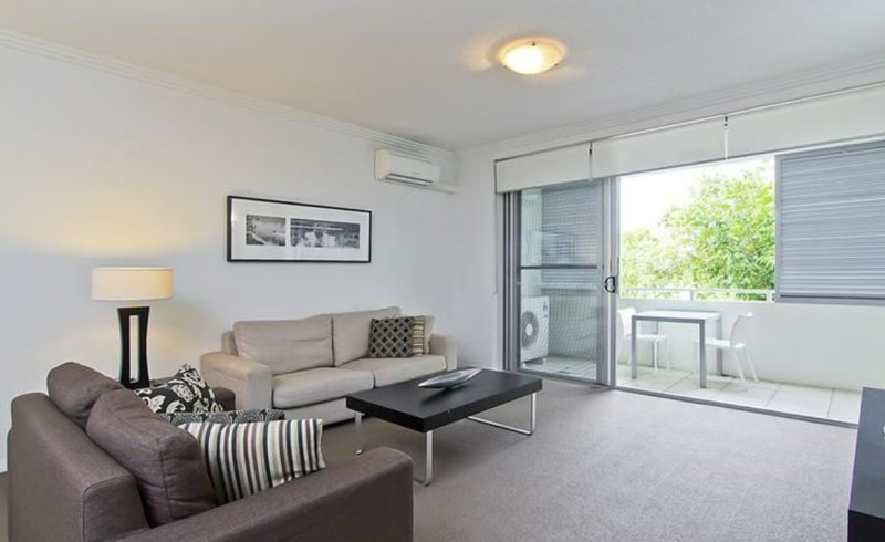 130/1-7 Moores Crescent, Varsity Lakes QLD 4227