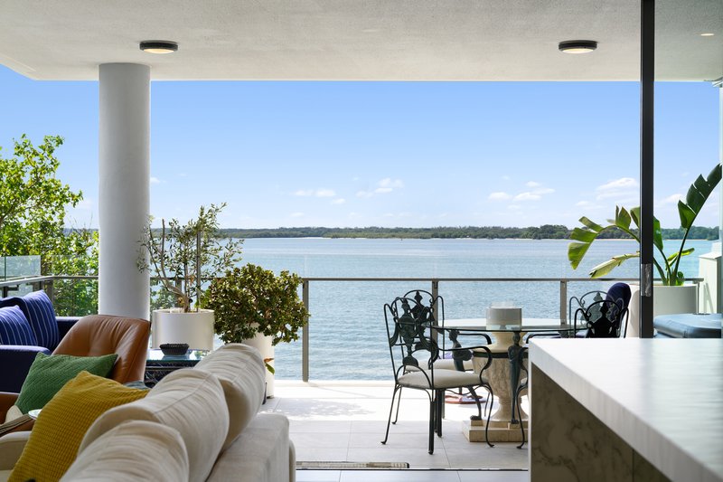 Photo - 1301/323 Bayview Street, Hollywell QLD 4216 - Image 1