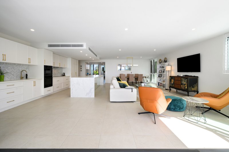 Photo - 1301/323 Bayview Street, Hollywell QLD 4216 - Image 10