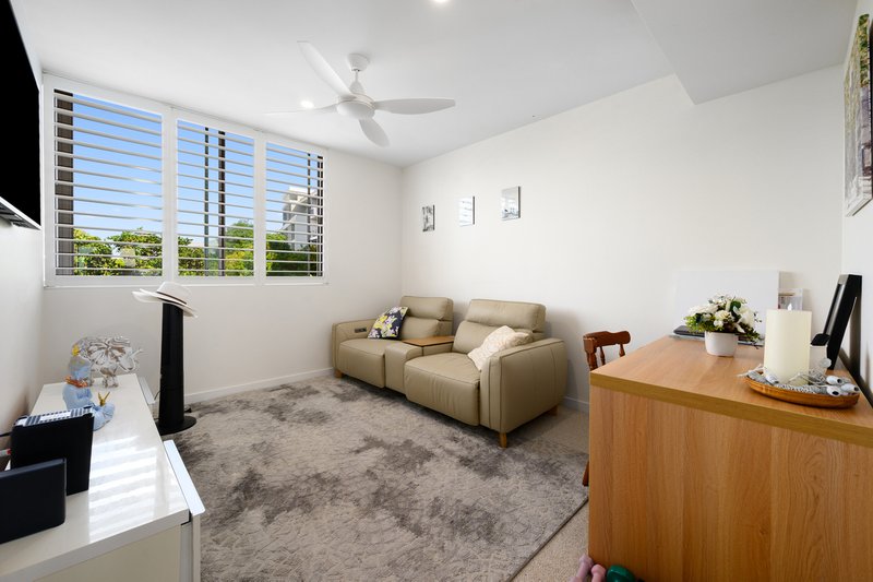 Photo - 1301/323 Bayview Street, Hollywell QLD 4216 - Image 18