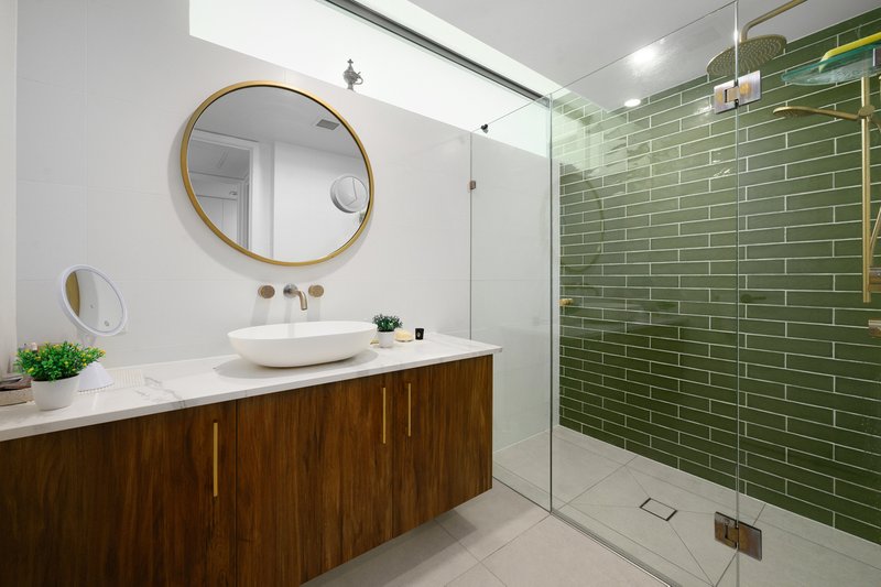 Photo - 1301/323 Bayview Street, Hollywell QLD 4216 - Image 19