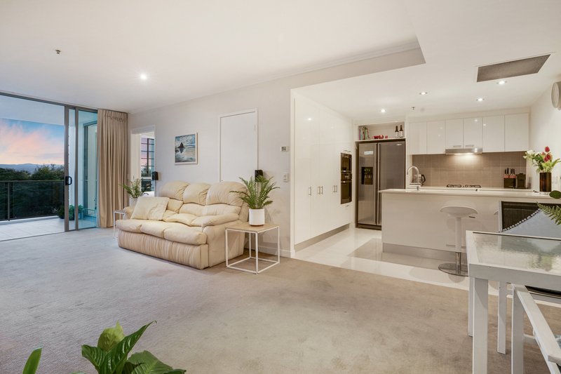 Photo - 1301/33 T E Peters Drive, Broadbeach Waters QLD 4218 - Image 5