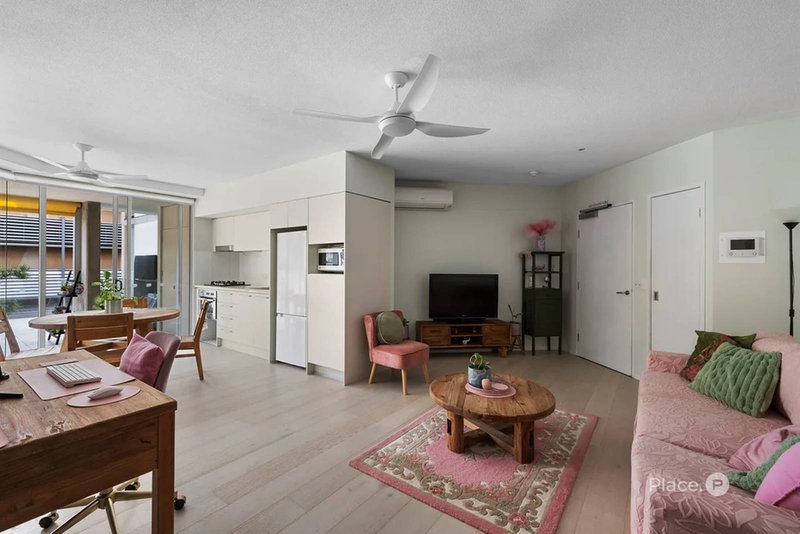 Photo - 1301/41 Blamey Street, Kelvin Grove QLD 4059 - Image 6