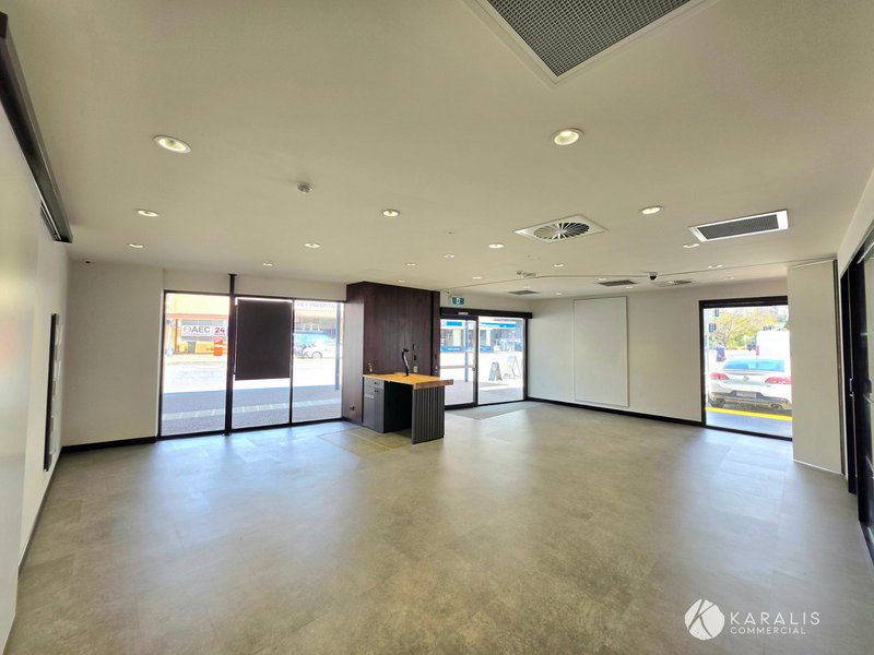 Photo - 1/302 Logan Road, Stones Corner QLD 4120 - Image 8