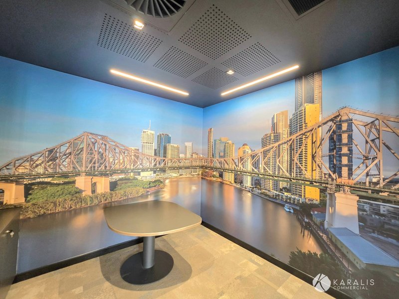 Photo - 1/302 Logan Road, Stones Corner QLD 4120 - Image 13