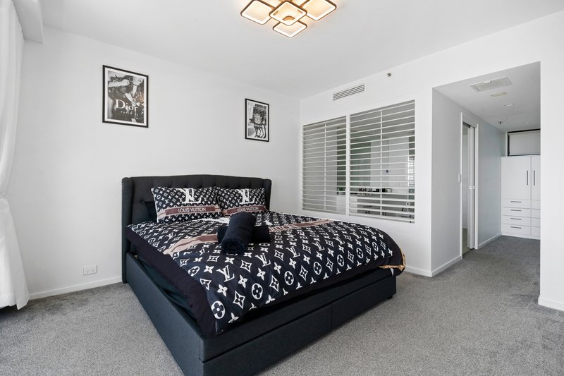 Photo - 1302/14 George Avenue, Broadbeach QLD 4218 - Image 6