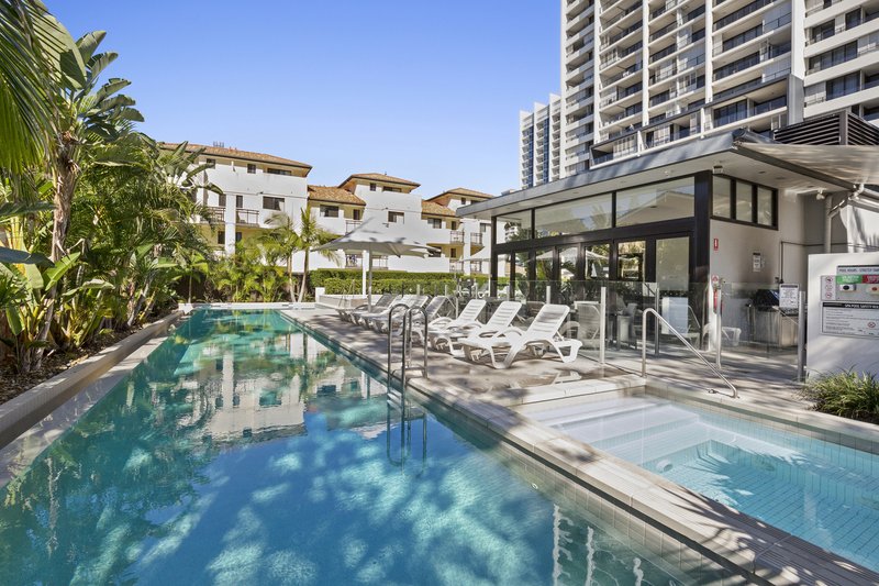 Photo - 1302/14 George Avenue, Broadbeach QLD 4218 - Image 20