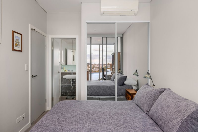 Photo - 1302/18 Footbridge Boulevard, Wentworth Point NSW 2127 - Image 5