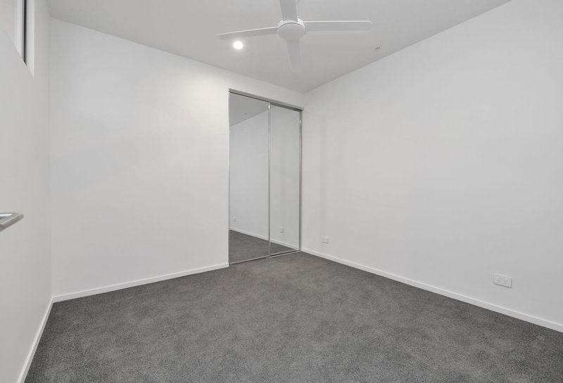 Photo - 1303/11 Peter Doherty Street, Dutton Park QLD 4102 - Image 5