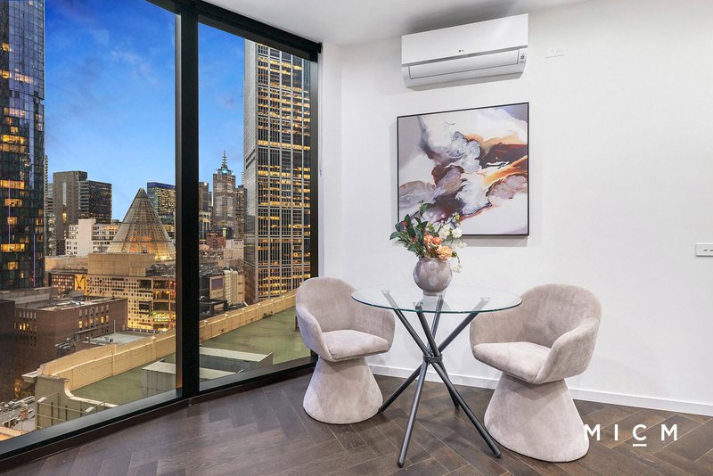 Photo - 1303/119 Abeckett Street, Melbourne VIC 3000 - Image 10