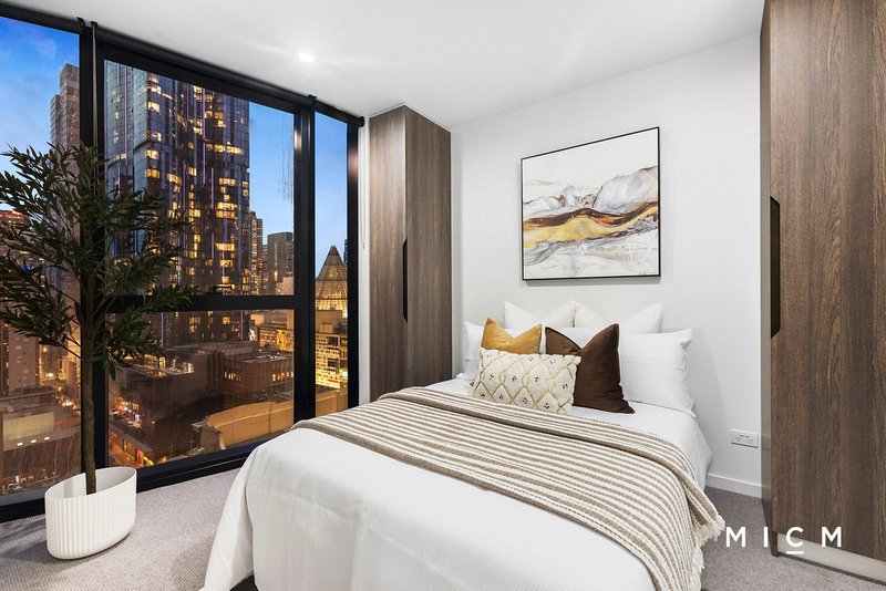 Photo - 1303/119 Abeckett Street, Melbourne VIC 3000 - Image 11