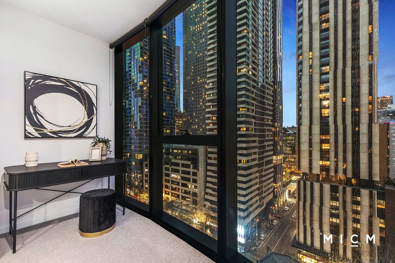 Photo - 1303/119 Abeckett Street, Melbourne VIC 3000 - Image 12