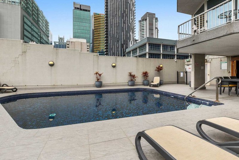 Photo - 1303/160 Roma Street, Brisbane City QLD 4000 - Image 11