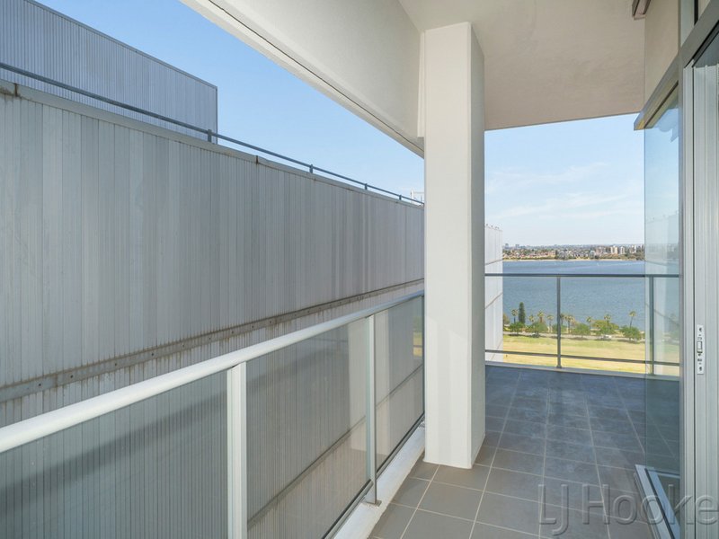 Photo - 1303/237 Adelaide Terrace, Perth WA 6000 - Image 21