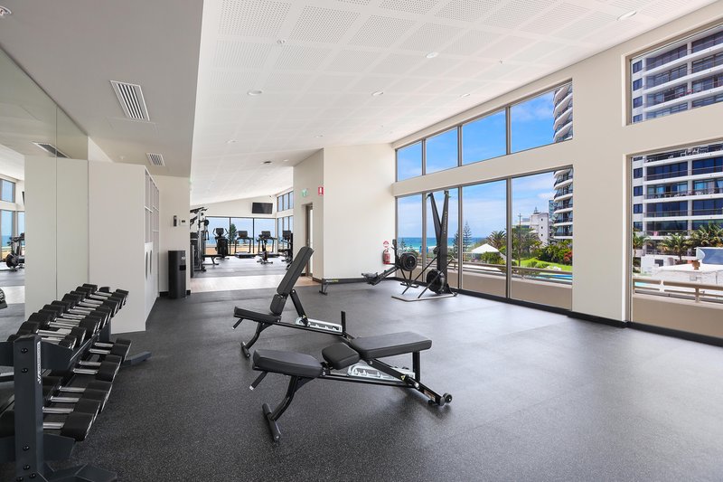 Photo - 1303/3 Hanlan Street, Surfers Paradise QLD 4217 - Image 11