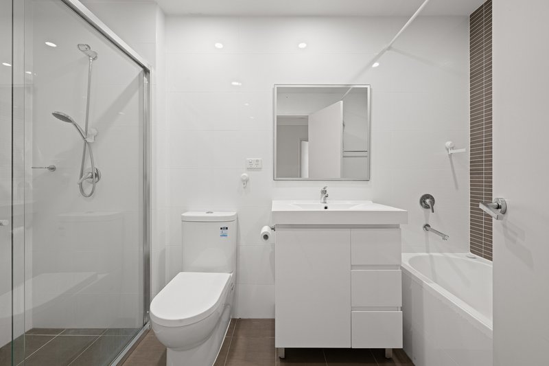 Photo - 1303/39 Kent Road, Mascot NSW 2020 - Image 2