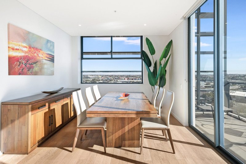 Photo - 1303A/7-9 Kent Road, Mascot NSW 2020 - Image 4