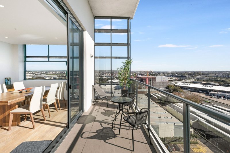 Photo - 1303A/7-9 Kent Road, Mascot NSW 2020 - Image 5