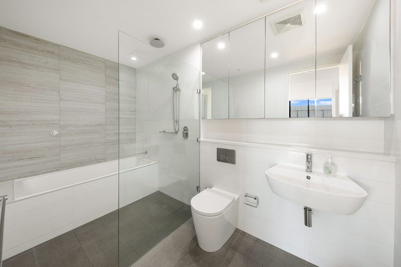 Photo - 1303A/7-9 Kent Road, Mascot NSW 2020 - Image 7