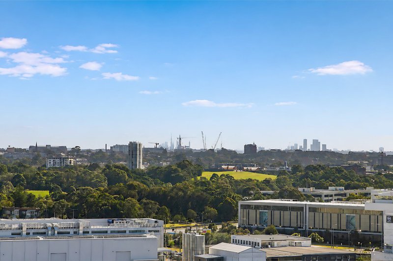 Photo - 1303A/7-9 Kent Road, Mascot NSW 2020 - Image 10