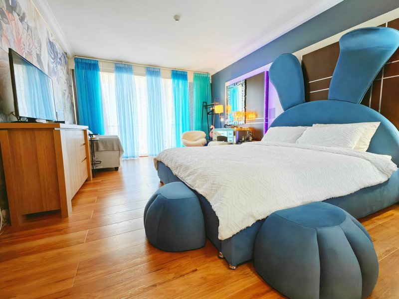 Photo - 1304/22 View Avenue, Surfers Paradise QLD 4217 - Image 2