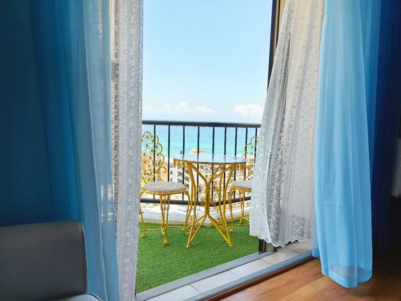 Photo - 1304/22 View Avenue, Surfers Paradise QLD 4217 - Image 10
