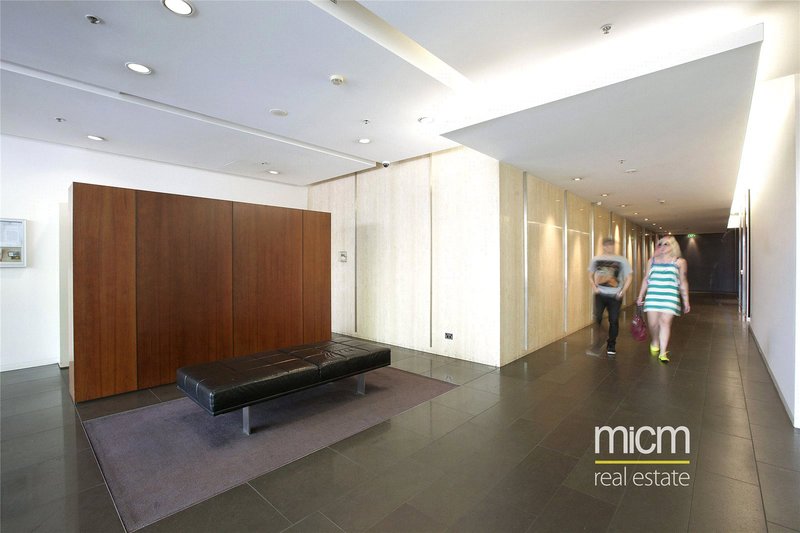 Photo - 1304/225 Elizabeth Street, Melbourne VIC 3000 - Image 10