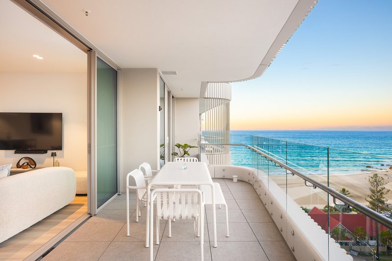 Photo - 1304/4 Miles Street, Coolangatta QLD 4225 - Image 4