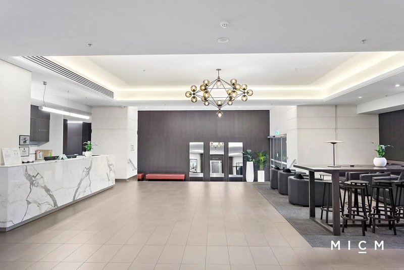 Photo - 1304/68 La Trobe Street, Melbourne VIC 3000 - Image 11