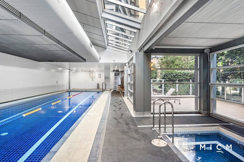 Photo - 1304/68 La Trobe Street, Melbourne VIC 3000 - Image 14