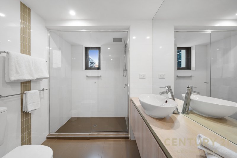 Photo - 1305/10 Balfours Way, Adelaide SA 5000 - Image 6