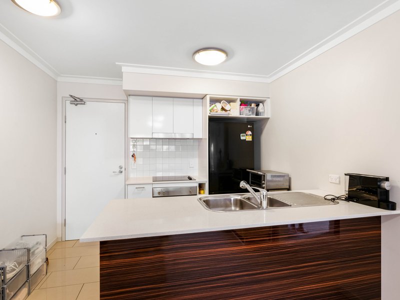 Photo - 1305/151 Annerley Road, Dutton Park QLD 4102 - Image 4