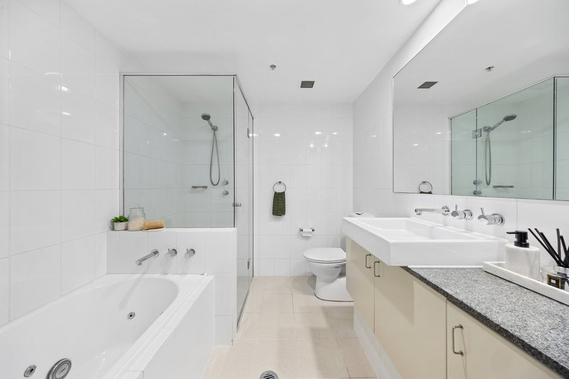 Photo - 1305/21 Cadigal Avenue, Pyrmont NSW 2009 - Image 7