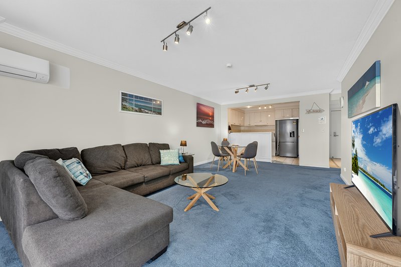 Photo - 1305/24-26 Queensland Avenue, Broadbeach QLD 4218 - Image 4