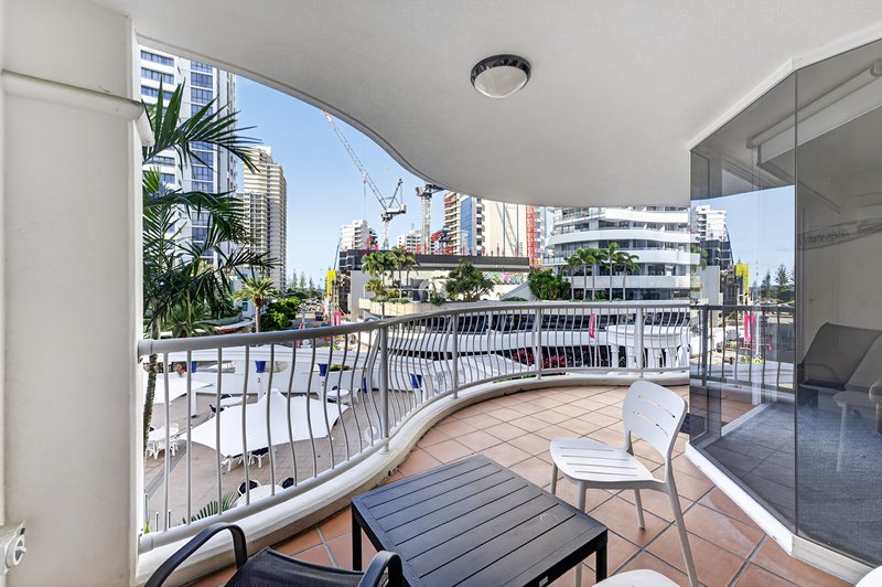 Photo - 1305/24-26 Queensland Avenue, Broadbeach QLD 4218 - Image 7