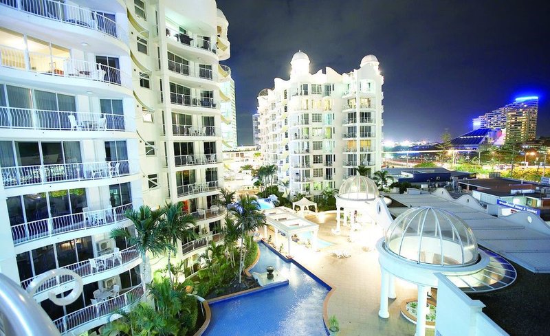 Photo - 1305/24-26 Queensland Avenue, Broadbeach QLD 4218 - Image 12