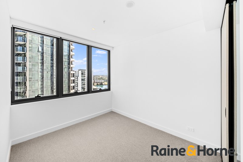 Photo - 1305/36 Walker Street, Rhodes NSW 2138 - Image 8