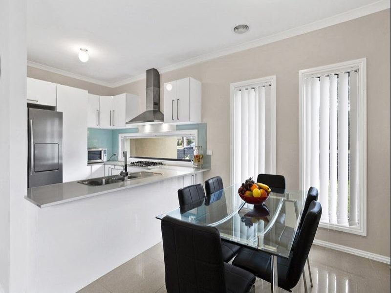 Photo - 1/306 Canterbury Road, Bayswater North VIC 3153 - Image 3