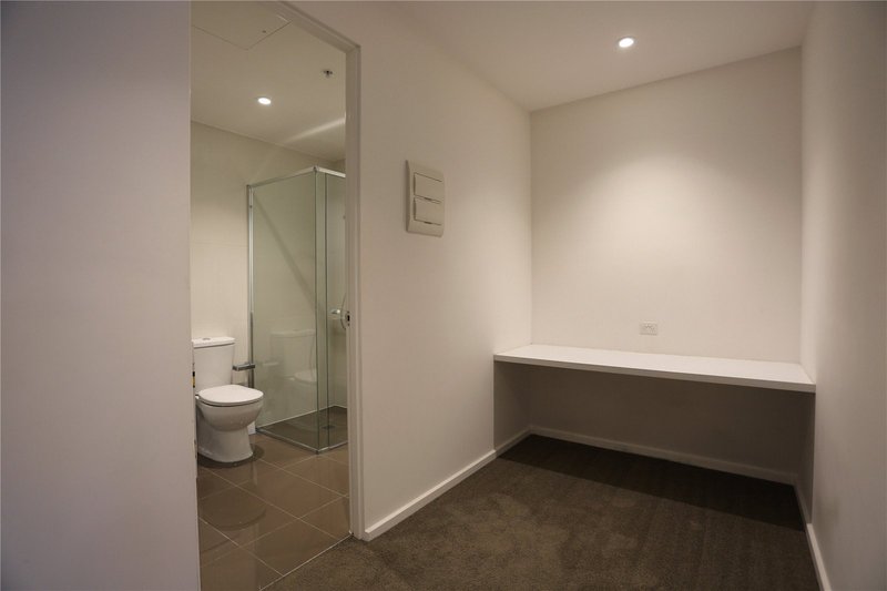 Photo - 1306/151 City Road, Southbank VIC 3006 - Image 4