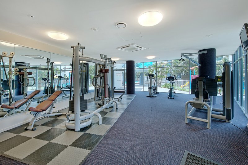 Photo - 1306/18 Fern Street, Surfers Paradise QLD 4217 - Image 12