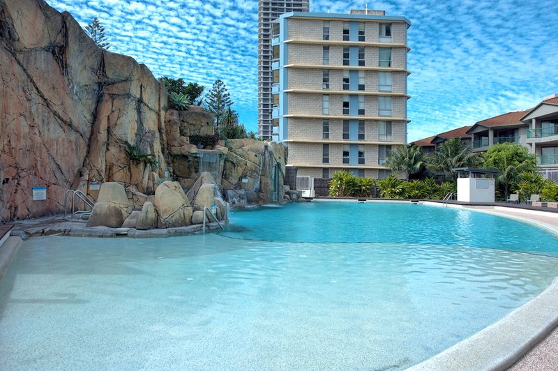 Photo - 1306/18 Fern Street, Surfers Paradise QLD 4217 - Image 14