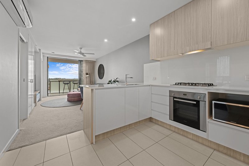 Photo - 1306/35 Hercules Street, Hamilton QLD 4007 - Image 3