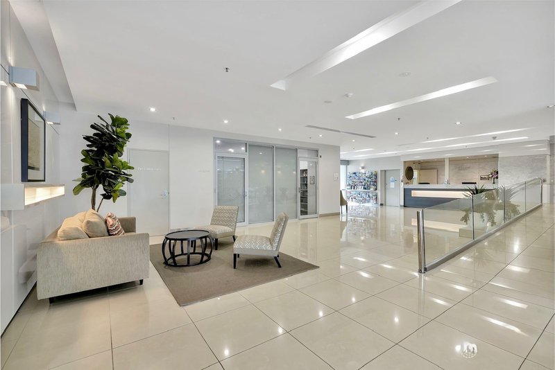 Photo - 1306/360 Marine Parade, Labrador QLD 4215 - Image 20
