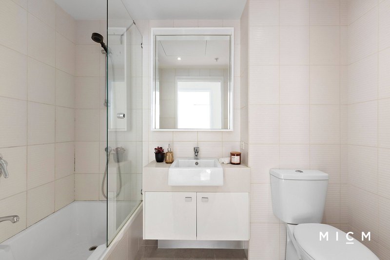 Photo - 1306/58 Jeffcott Street, West Melbourne VIC 3003 - Image 7