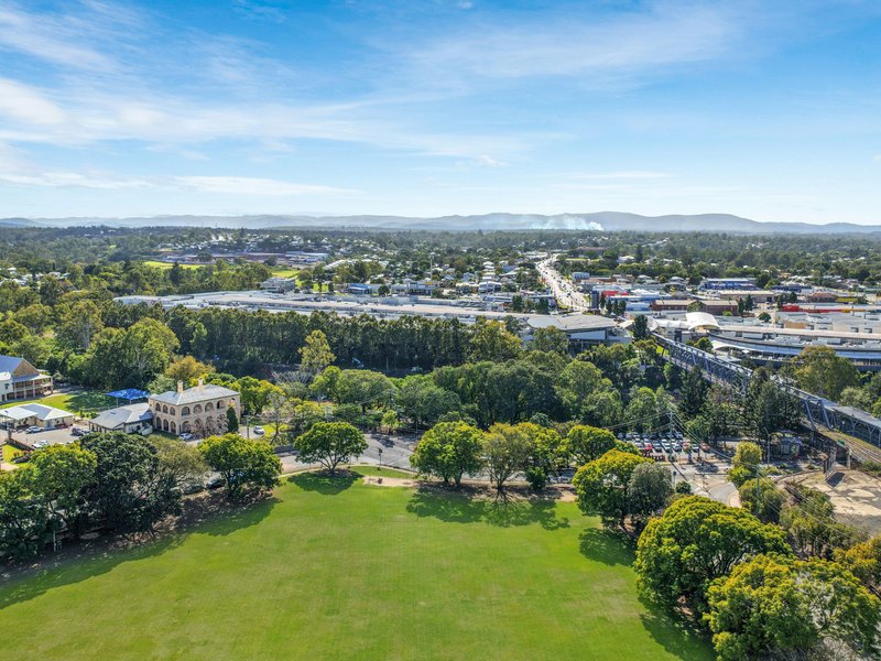 Photo - 1307/11 Ellenborough Street, Woodend QLD 4305 - Image 17