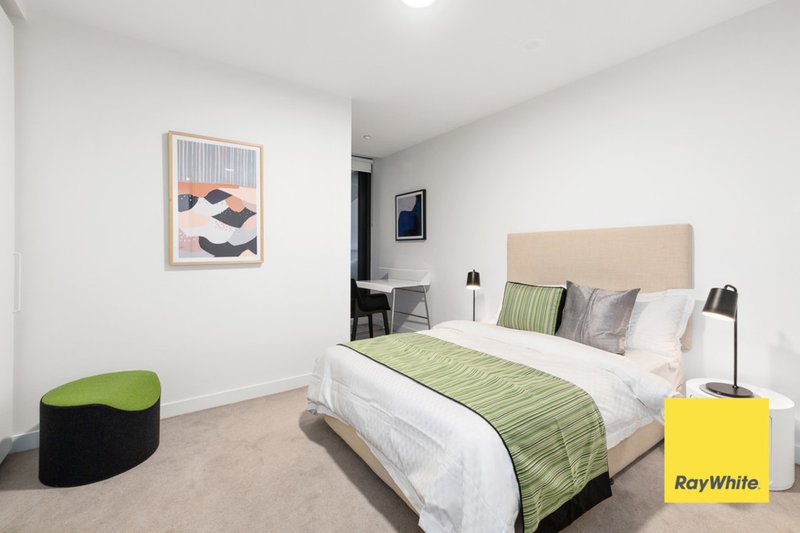 Photo - 1308/12 Queens Road, Melbourne VIC 3004 - Image 5