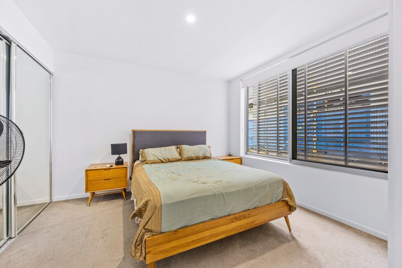 Photo - 1309/6-8 Waterford Court, Bundall QLD 4217 - Image 5