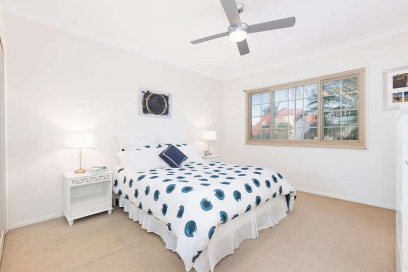 Photo - 1/31-33 Jacaranda Road, Caringbah NSW 2229 - Image 4