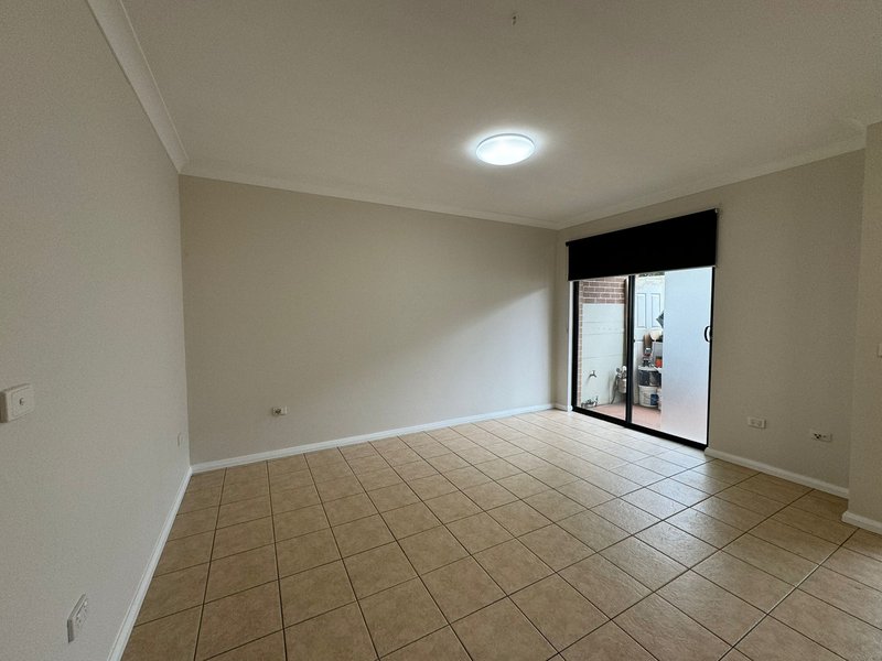 Photo - 13/1-5 Chiltern Road, Guildford NSW 2161 - Image 4